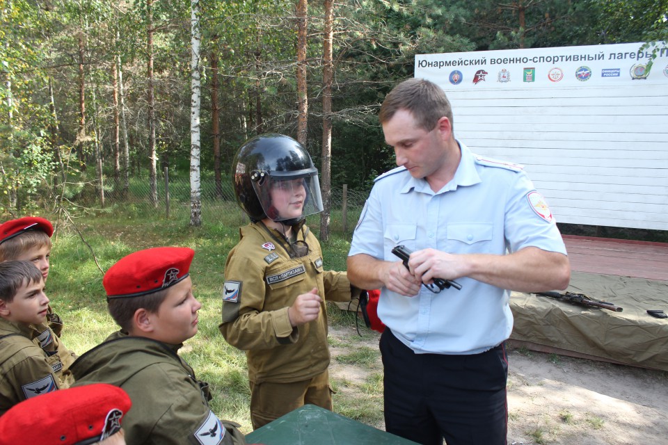 Ковернинские полицейские посетили лагерь «Партизан»