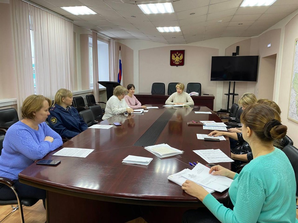 28.12.2022 в администрации Ковернинского муниципального округа состоялось итоговое заседание КДН и ЗП.