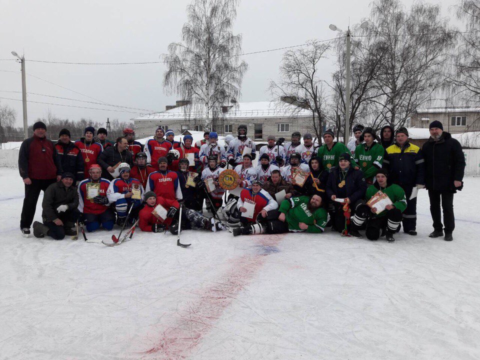 Суровый бой ведёт ледовая дружина